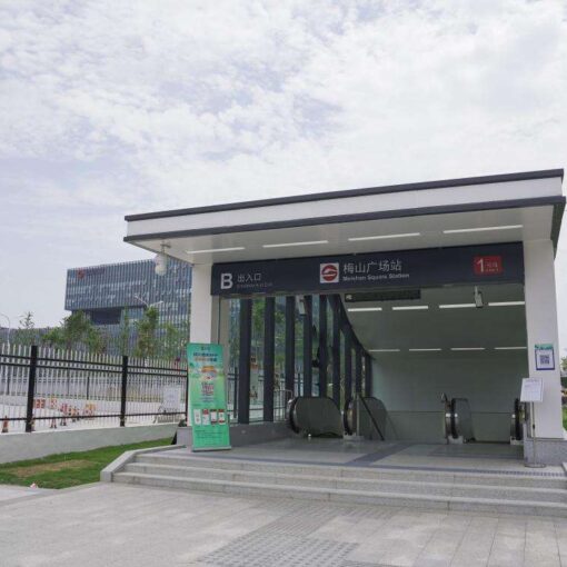 Thang máy tải hàng